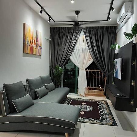 F&H Homestay,イポー エクステリア 写真